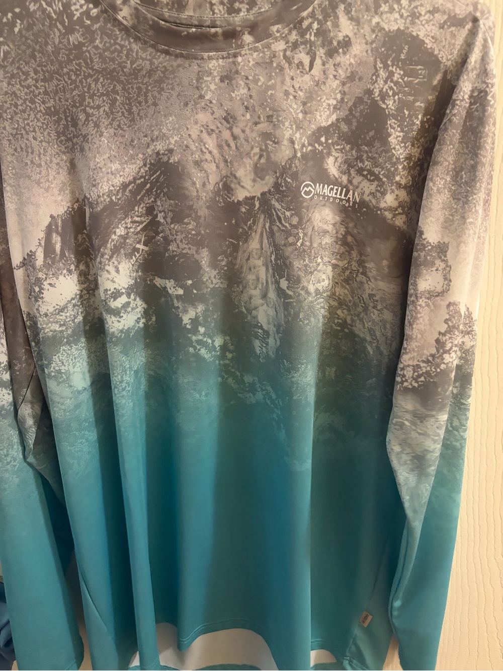 Magellan Outdoors Gray to Teal Ombre Performance Long Sleeve